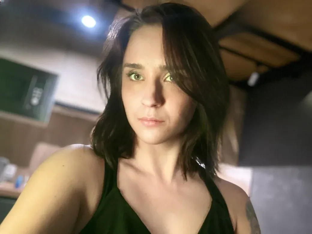Kristina thumbnail 23