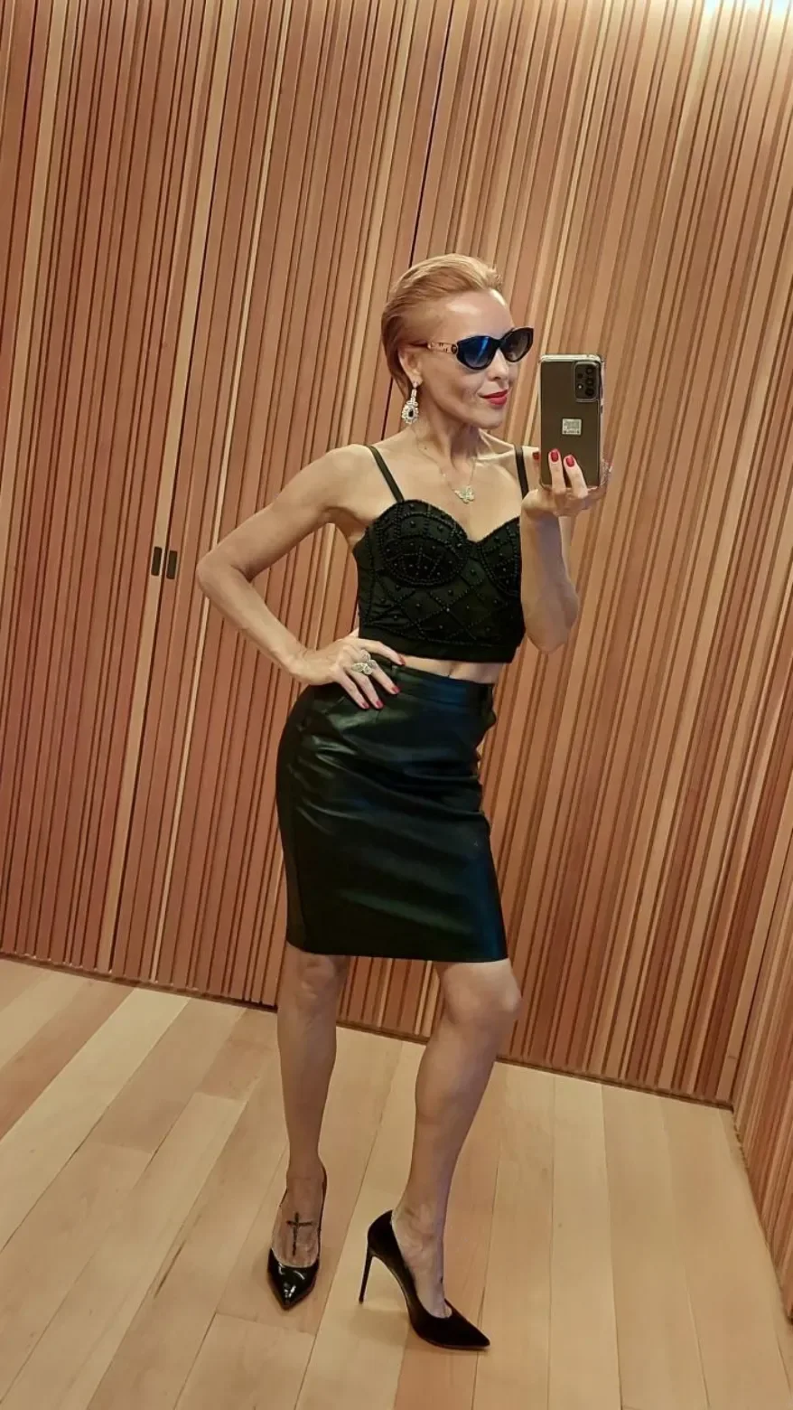 Mistress Elizabeta Futfetish thumbnail 11