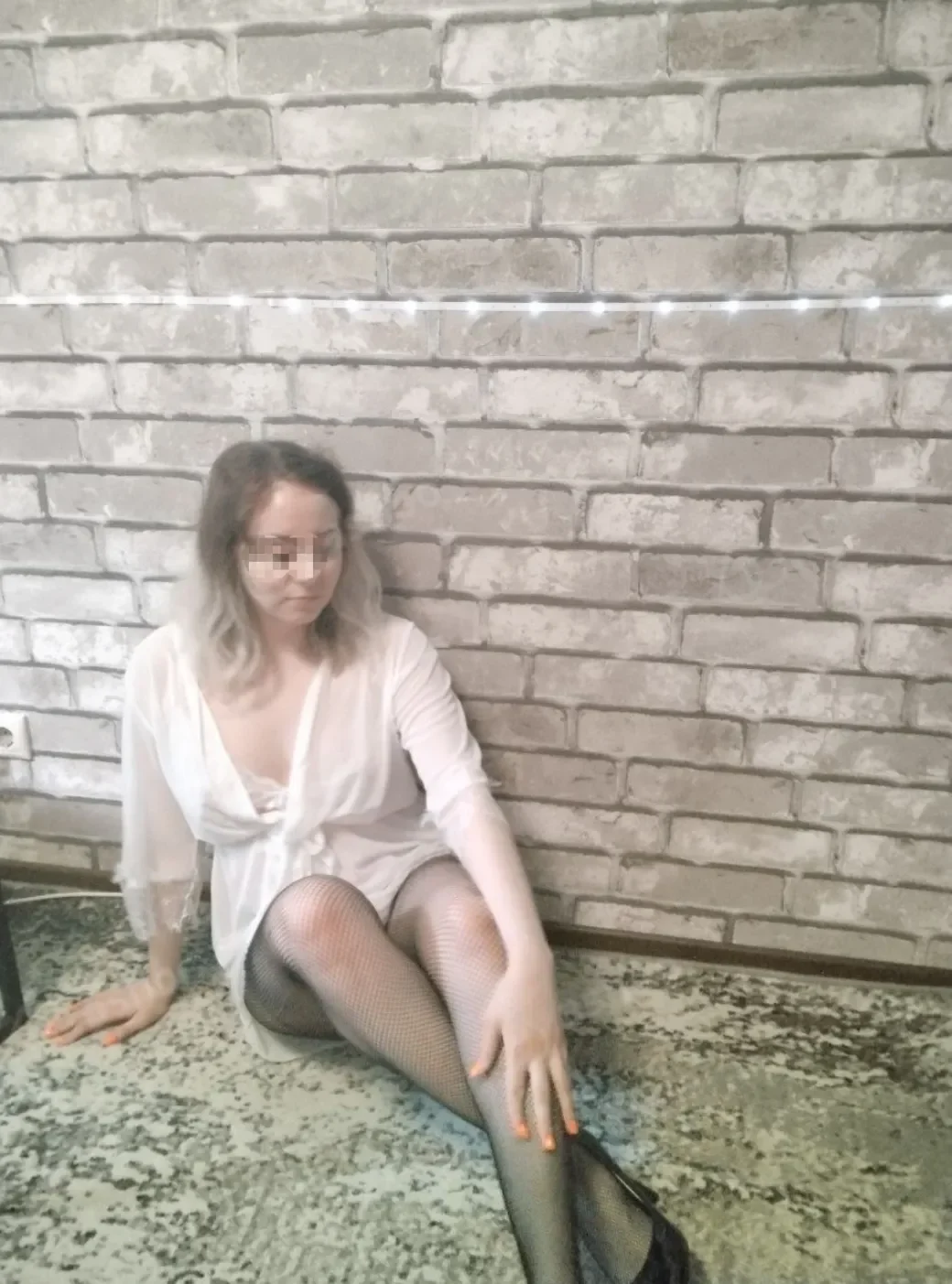 Angelina thumbnail 9