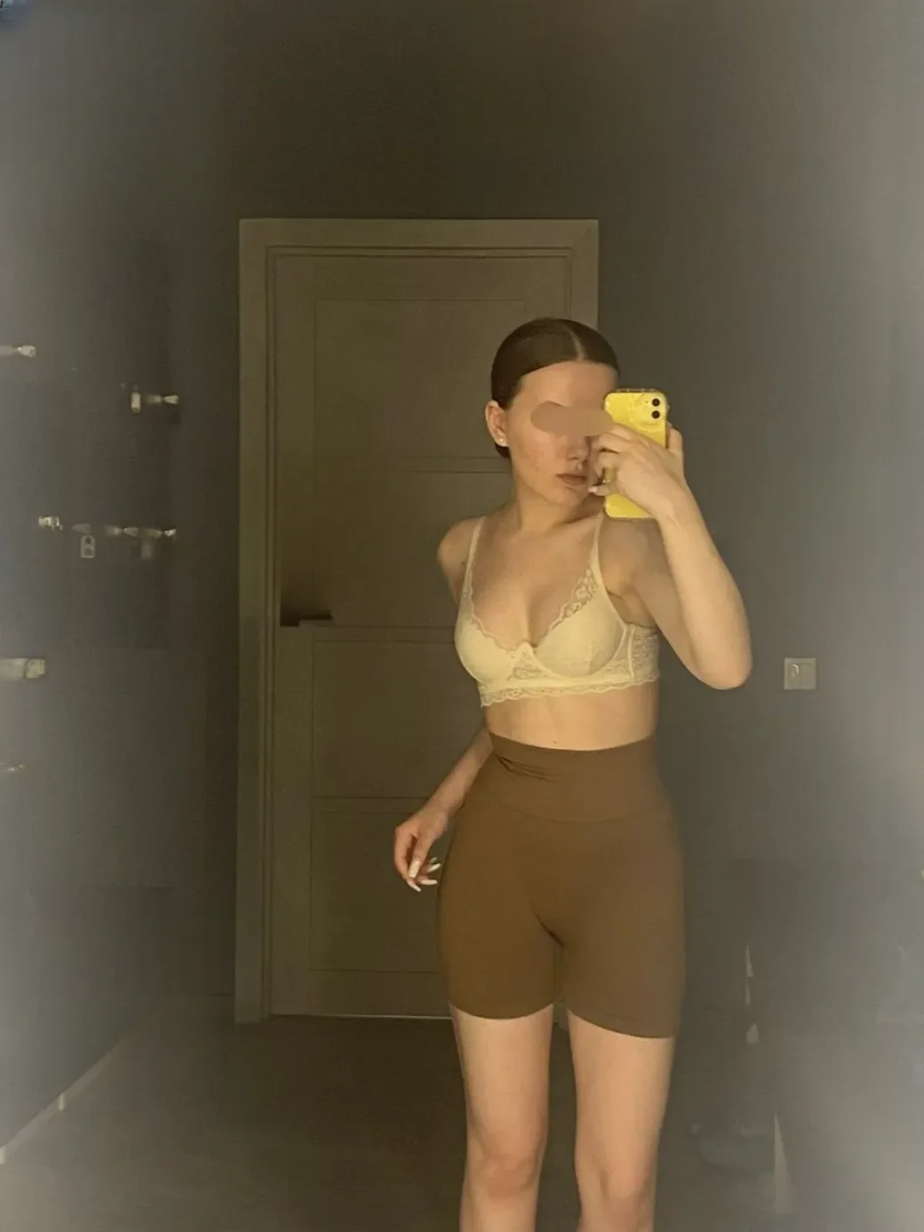 Arina thumbnail 7