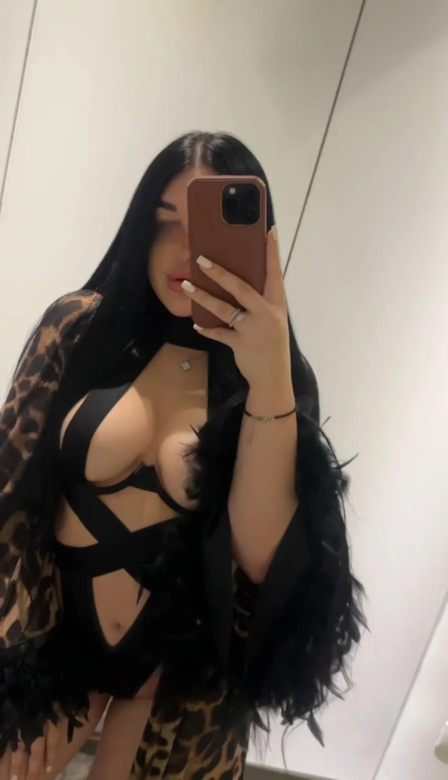 Pussy Nika thumbnail 10