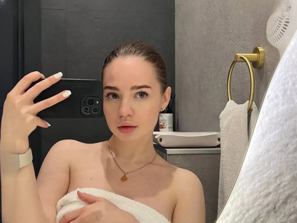AuroraLove thumbnail 2