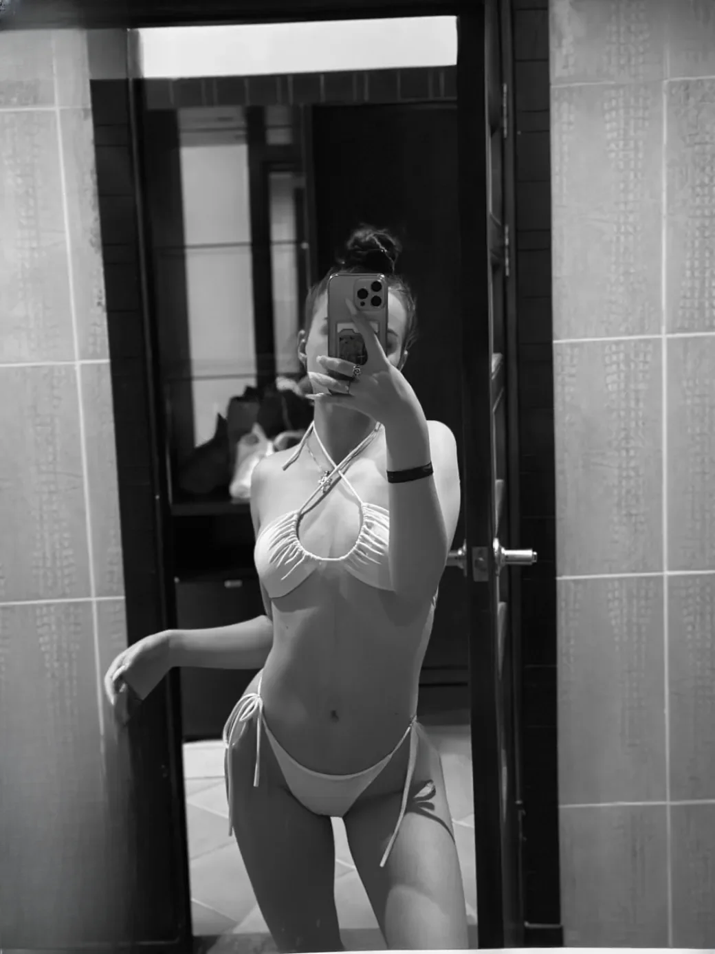 Angelika thumbnail 17