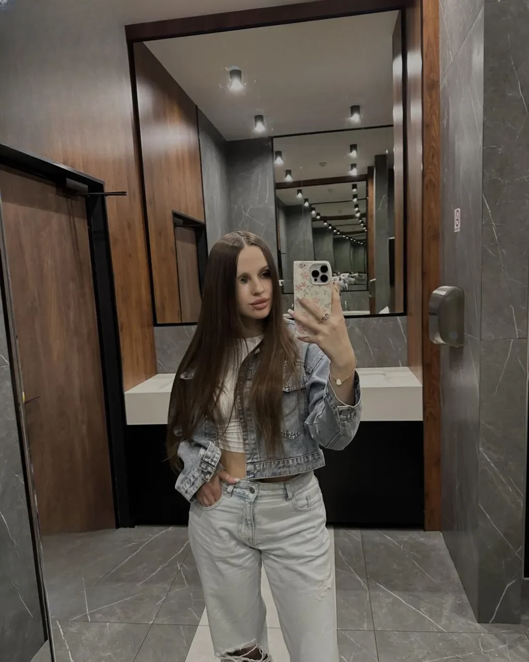 Angelika thumbnail 8