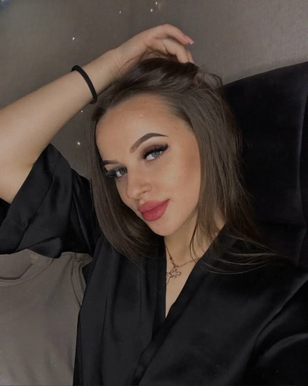 Angelika thumbnail 2
