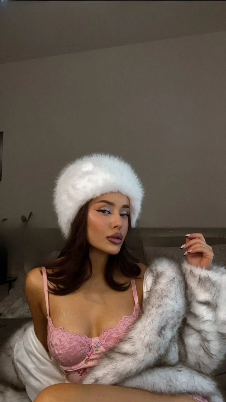 Agata Habit thumbnail 4