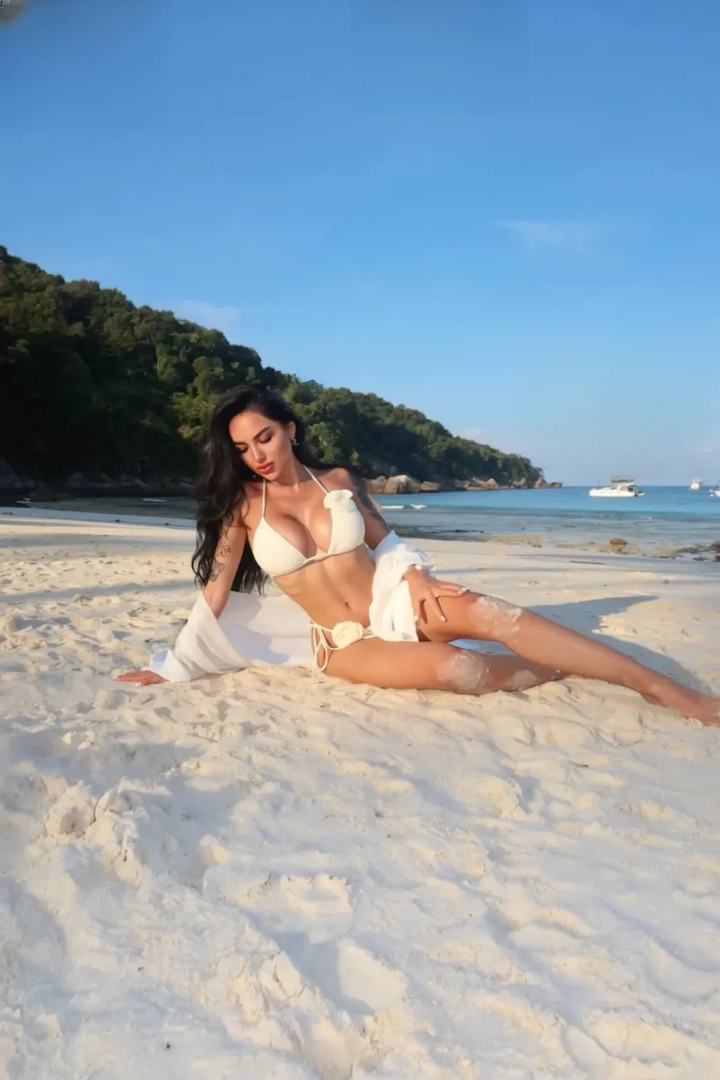 BELLA LOVE thumbnail 8