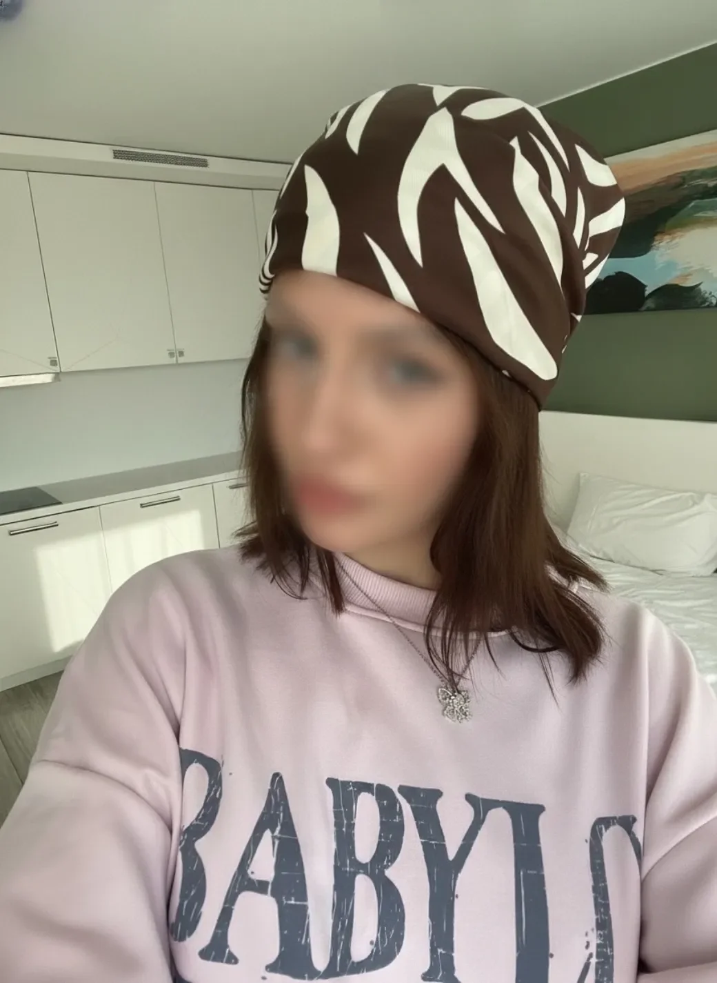 Eva thumbnail 4
