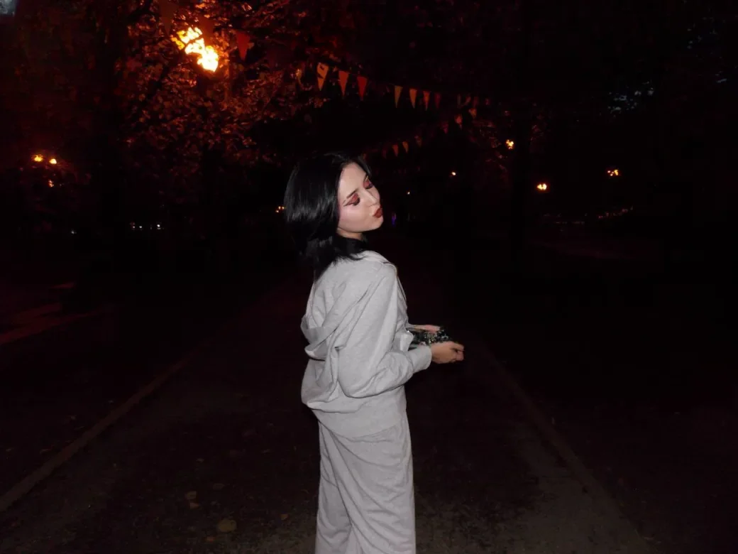 Vanessa thumbnail 5