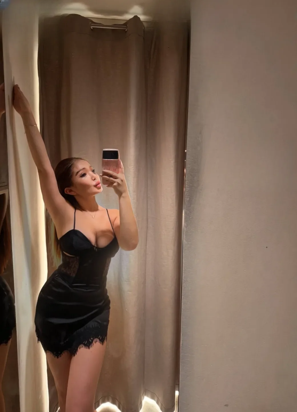 Karina thumbnail 3
