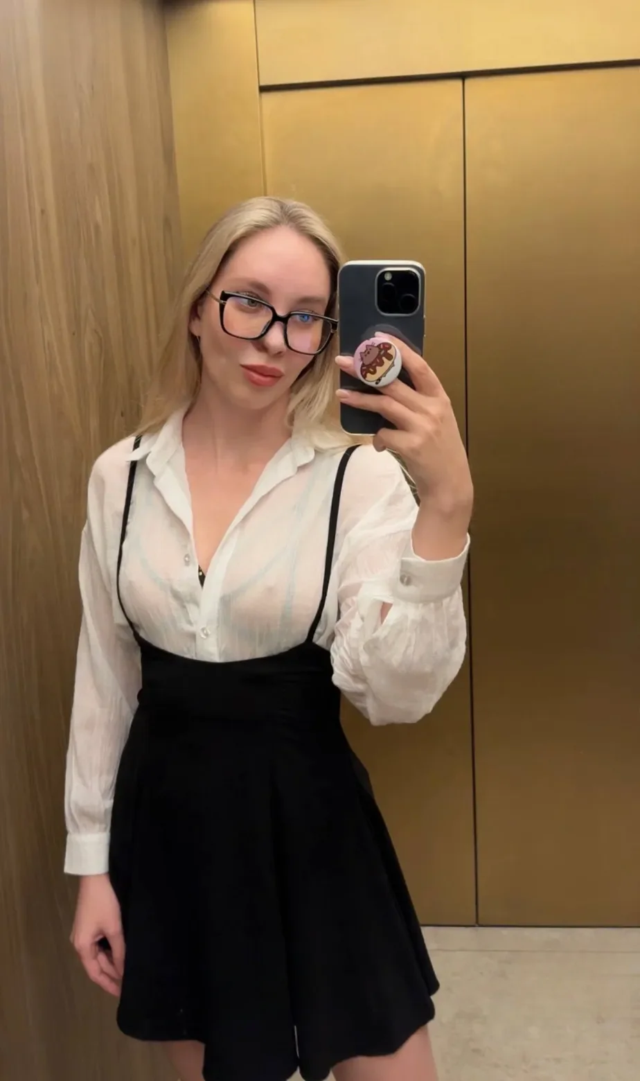 Karolina Savazh thumbnail 6